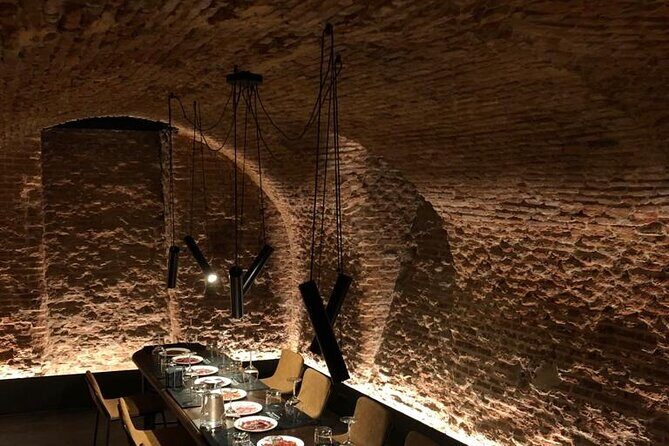 Gourmet Tasting of Iberian Ham Oil and Wine Small Group in Madrid - Key highlights before you go
