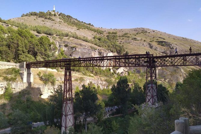 Guided tour: Cuenca + Cathedral - The “oldest skyscrapers” idea: Hoz del Huécar viewpoints and the San Pablo bridge