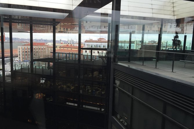 Guided tour of the Reina Sofia Museum in Madrid, entrance fees and pick up at the hotel. - Stop-by-stop focus: how the guide shapes your priorities