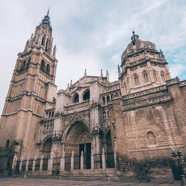 Guided tour of the Toledo Cathedral (Input no included) - Meeting Point: Find the Flag, Then Let the Cathedral Do the Rest