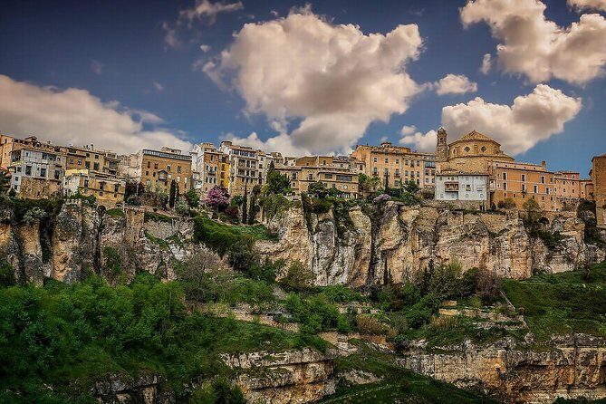 Guided Tour Panoramic Basin - Casas Colgadas: Cuenca’s hanging-house symbol (and a museum angle)