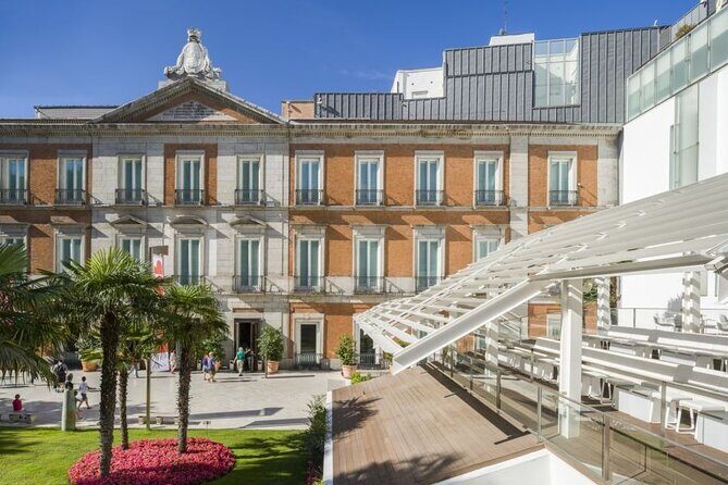 Guided Tour Thyssen Museum Skip the Line - Meeting at Starbucks and the 4:00 pm timing that matters