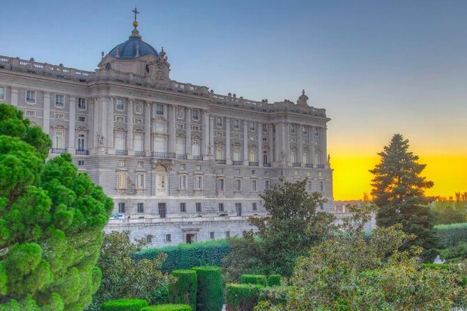 Guided tour to the Royal Palace of Madrid - Your 1.5–2 hour palace route: what the tour feels like