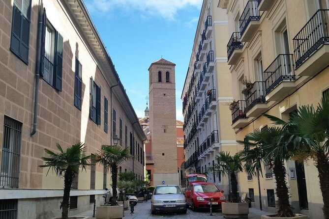 Half-Day Madrid History and Legends Private Walking Tour with Hotel Pick Up - Logistics that matter: pickup, meeting points, and transport expectations