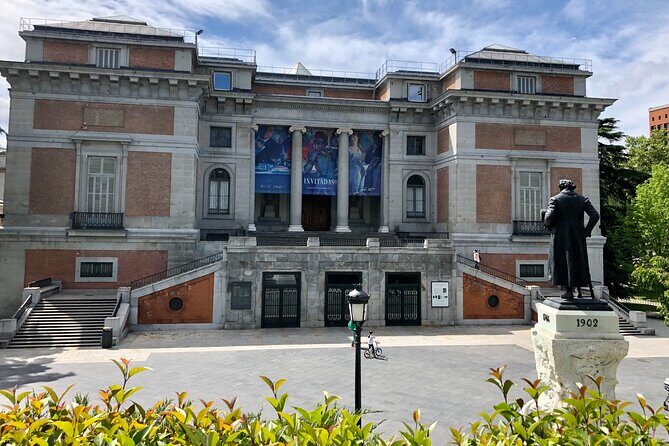 Half Day Private Prado Museum Guided Tour - Plaza de Cibeles: the museum zone turns into a grand city moment
