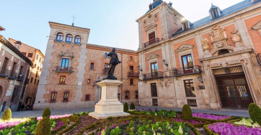 Highlights of Madrid: Walking Tour with Private Guide - Puerta del Sol and Plaza de la Villa: classic Madrid squared