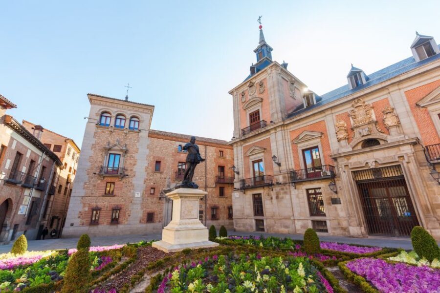 Highlights of Madrid: Walking Tour with Private Guide - Pickup options and how to plan your meeting point