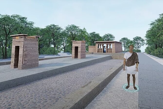 Historic Madrid Virtual Reality Experience with an Official Guide - Plaza Mayor: Golden Age squares and marketplace life in 3D