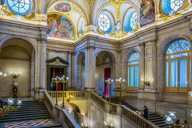 Historical Visit to the Royal Palace Madrid - What skip-the-line means when you’re facing a palace entrance