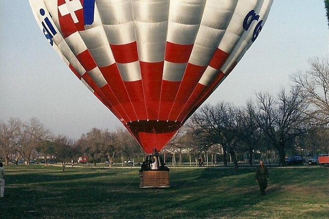 Hot-Air Balloon Ride over Aranjuez with Optional Transport from Madrid - Watching Aranjuez wake up from the sky