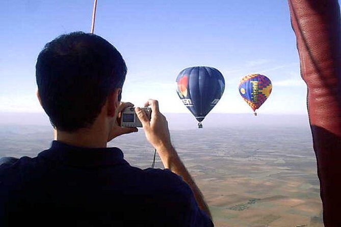 Hot-Air Balloon Ride over Aranjuez with Optional Transport from Madrid - Takeoff and landing: the active part of ballooning
