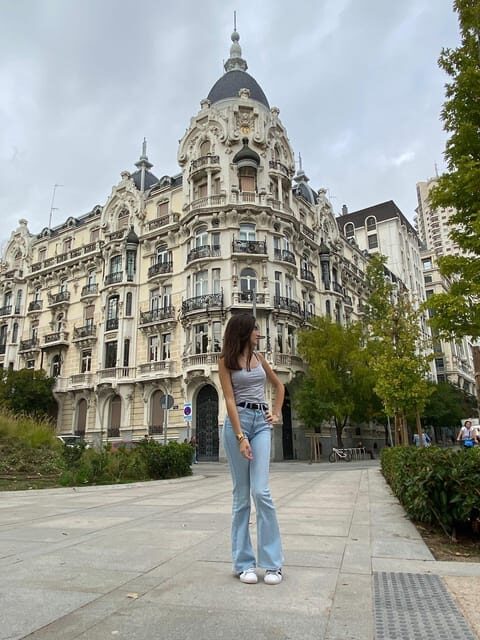InstaSpots: tour of the most photographable spots in Madrid - Cibeles Fountain: Big Symmetry for Clean Photos