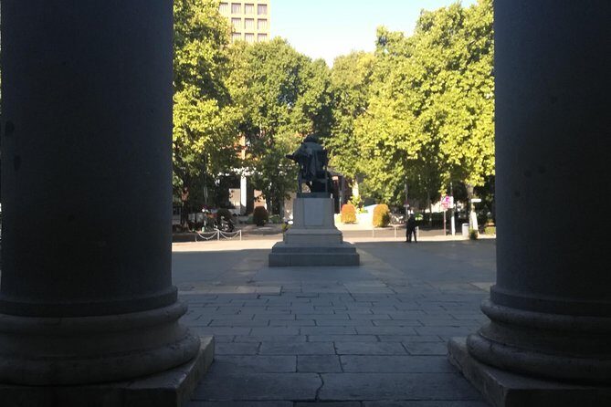Italian Prado Museum Tour | Maximum 7 people | No line - The no-line advantage: more looking, less waiting