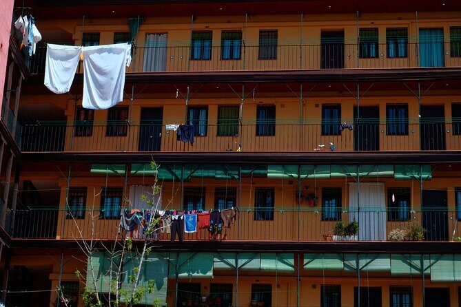 Lavapiés: The most multicultural neighbourhood of Madrid, Private Walking Tour - Private guide plus hotel pickup: what it buys you