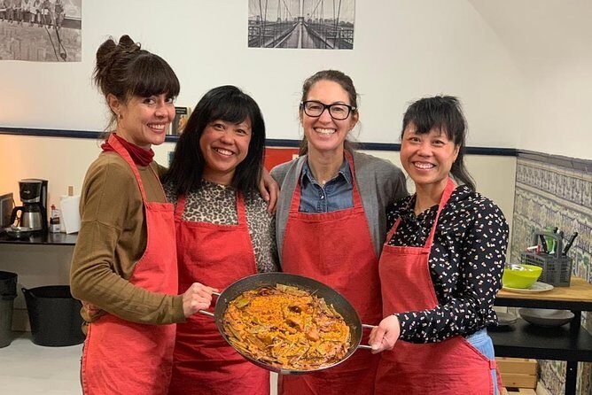 Learn to Make an Authentic Paella! - Key highlights at a glance