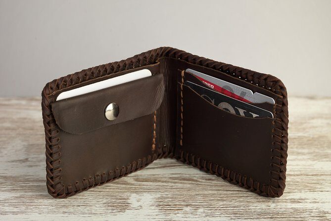 Leathercraft Workshop in the Rastro of Madrid - Tools, Leather Types, and the Medieval-Style Basics You’ll Learn