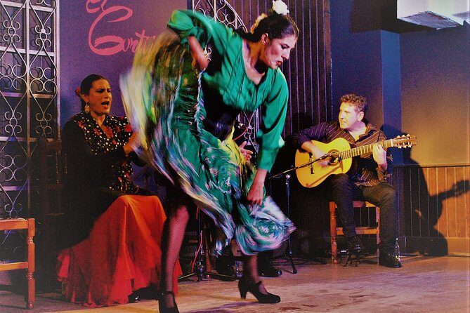 Local Flamenco Show with dinner at El Cortijo - Key things to know before you go