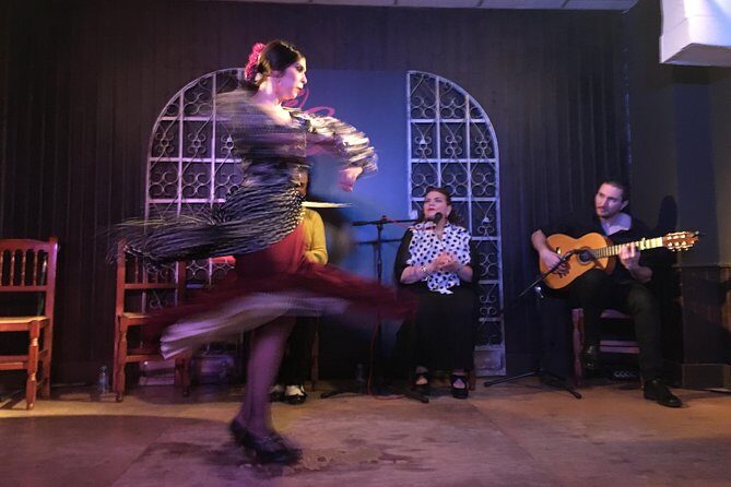 Local Flamenco Show with dinner at El Cortijo - Why this venue helps you actually see the performance