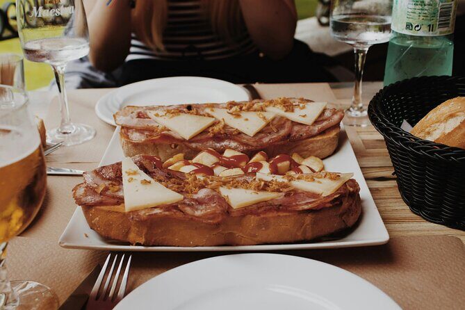 Local Tapas, Beer and Wine Tour of Madrid All Inclusive - Why this tapas-and-drinks format works so well in Madrid