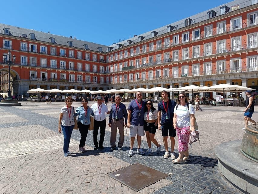 Madrid: 1.5-Hour City Highlights Guided Walking Tour - Museo del Prado stop: how a highlights walk sets you up for an art day