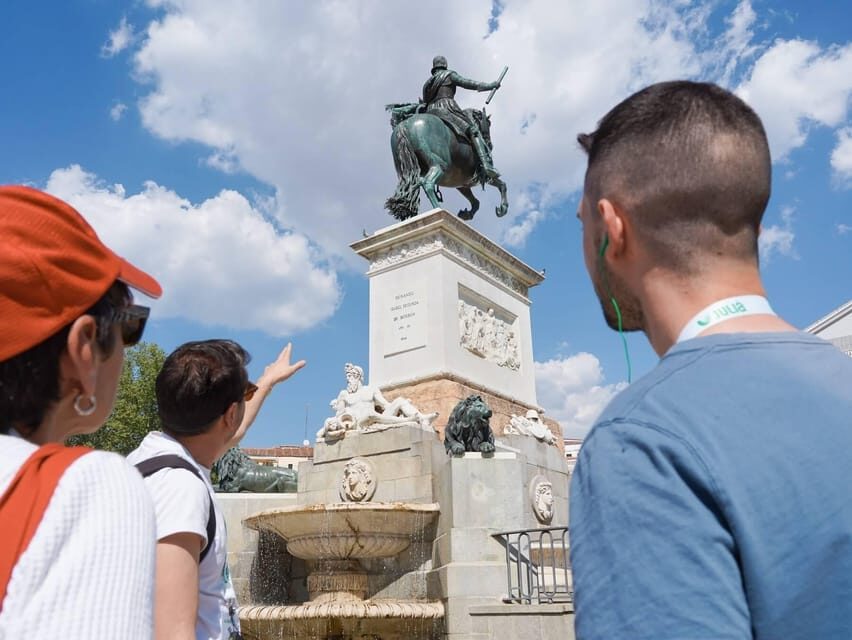 Madrid 3-Hour Sightseeing Tour - Bus route to Puerta de Toledo and the Manzanares River