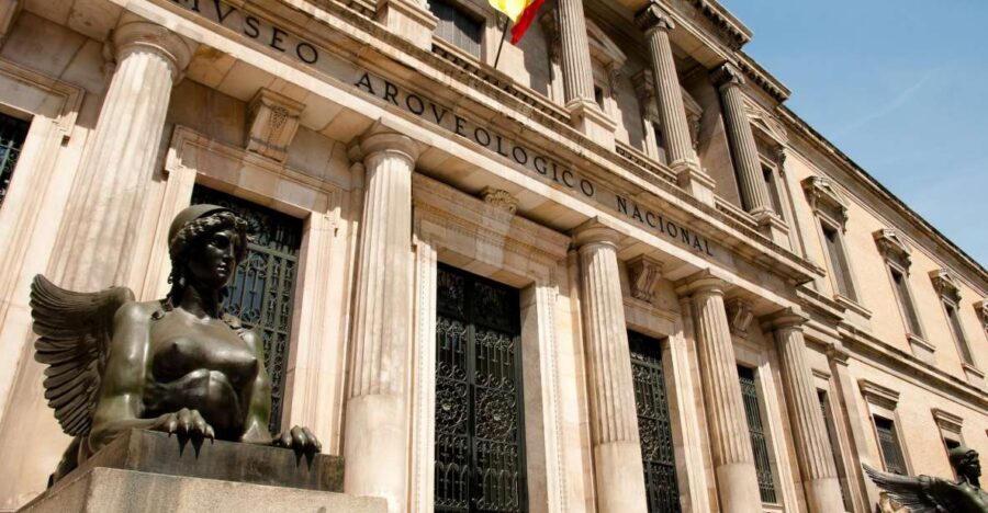 Madrid: Archaeological Museum E-Ticket and Audio Guide - The self-guided flow: how you actually use the tour inside