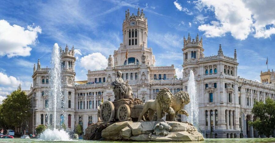 Madrid Audioguide - TravelMate app for your smartphone - Download, activation code, and offline setup that saves your day