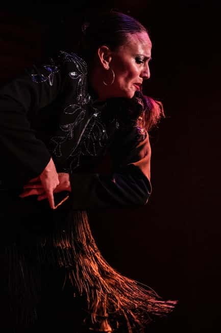 Madrid: Authentic Flamenco at Flamenco de Leones with drink - Flamenco de Leones: The location trick that makes it feel special