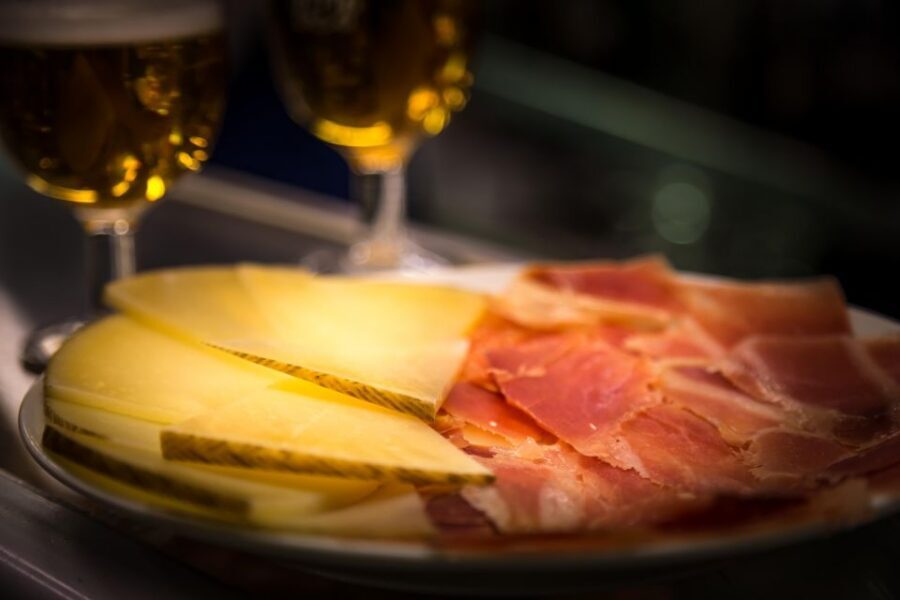 Madrid: Authentic Tapas Evening Tour with a side of History - Key highlights worth knowing before you go