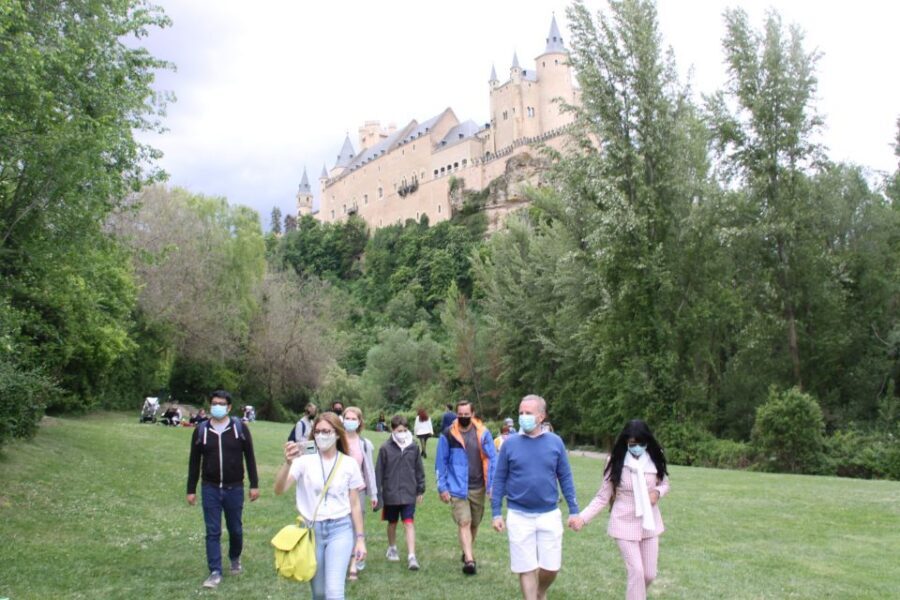 Madrid: Avila and Segovia Day Trip with Tickets to Monuments - Segovia Cathedral: Late Gothic With Renaissance Flair