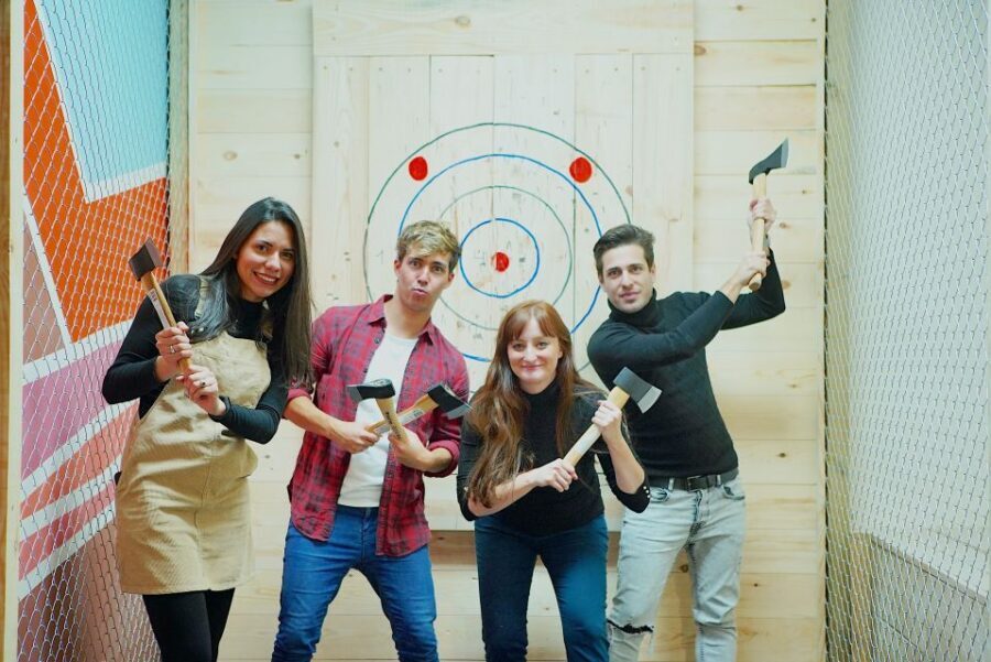 Madrid: Axe Throwing Challenge - Challenges and competition: how the format stays fun (and fair)