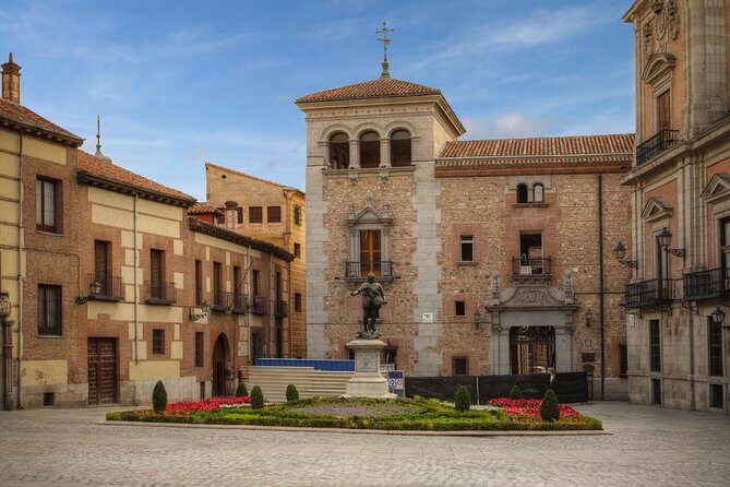 Madrid by Night: Tapas Crawl, Local Drinks & Hidden Gems - Key things I’d plan for