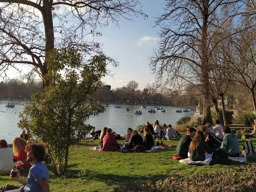 Madrid: Cibeles Rooftop & Retiro Park Guided Walking Tour - Retiro Park highlights you’ll actually notice on this tour