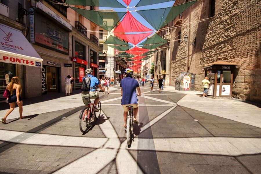 Madrid City Guided Bike/E-Bike Tour for Small Groups - Royal Palace and Almudena Cathedral: Architecture by Short Segments