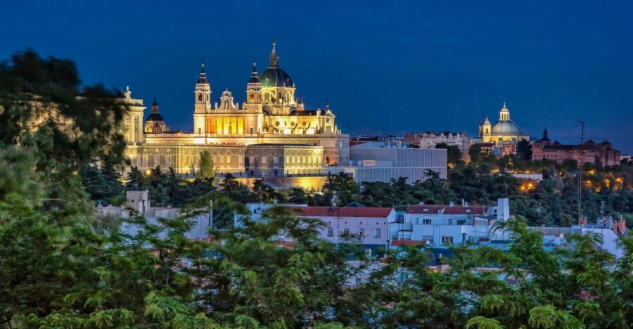 Madrid: City Highlights Guided Walking Tour - Key things I’d pay attention to before you go