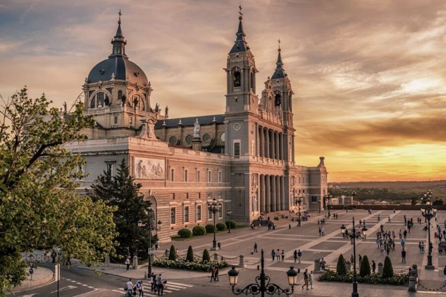 Madrid: City Highlights Guided Walking Tour - Plaza de Oriente: sculptures, monarchy, and the Galileo and Velázquez connection