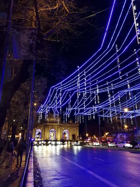 Madrid: City Highlights Tuk-Tuk Tour (2 hours) - Plaza de la Villa, San Miguel, and La Latina: Old Streets With Real Energy