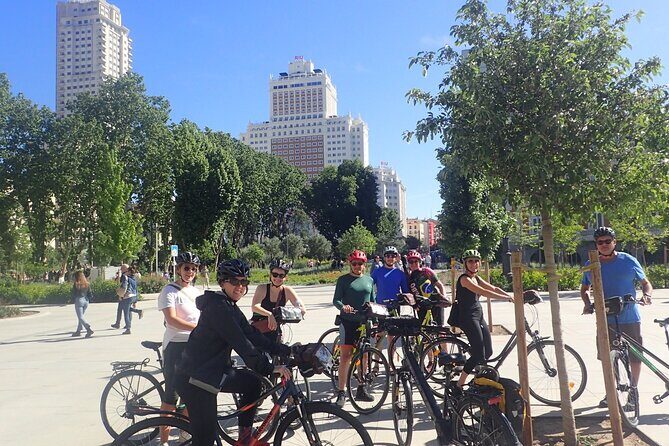 Madrid City Tour | Regular Bike or E-Bike | Reduced Groups - Barrio de las Letras and the Prado art walk: literature and museum power lines