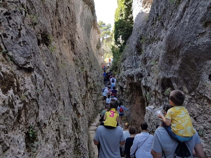 Madrid: Cuenca Day Tour with or without Enchanted City - Guide quality: where the day really feels worth it
