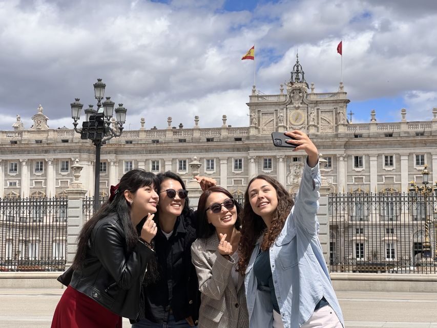 Madrid: Day Tour with Prado Museum & Royal Palace Tickets - Lunch break: a good time to plan, not just eat