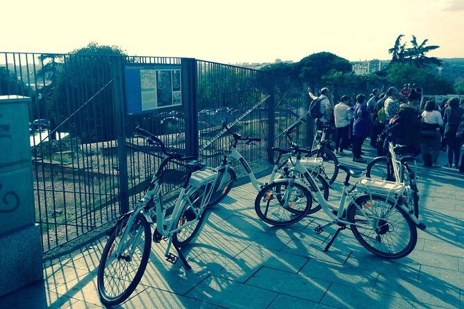 Madrid Electric Bike Sunset Tour - Parque del Oeste: where the ride gets calmer and the rose garden makes sense