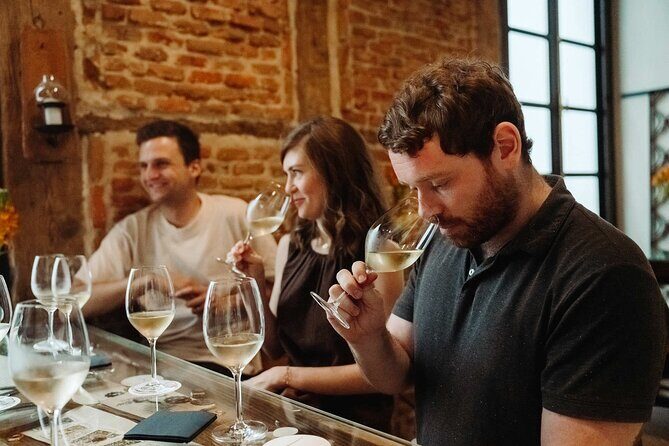 Madrid Evening Tapas and Wine Guided Tour - La Latina walk: medieval walls and why the bars got their location