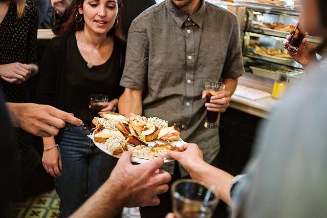 Madrid Evening Tapas and Wine Guided Tour - Guide style and the small-group advantage (Arantxa really sets the tone)