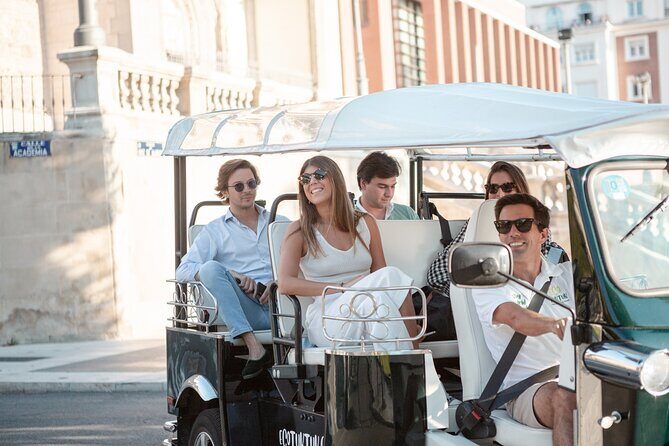 Madrid Express Tour with Local Guide in Eco Tuk Tuk Private - Prado Museum spotlight: the artists that define European painting