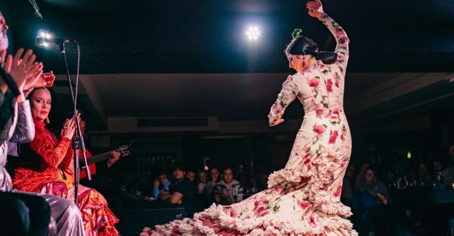 Madrid: Flamenco Show at Tablao Las Carboneras - Free drink timing: why it makes the show feel like an evening