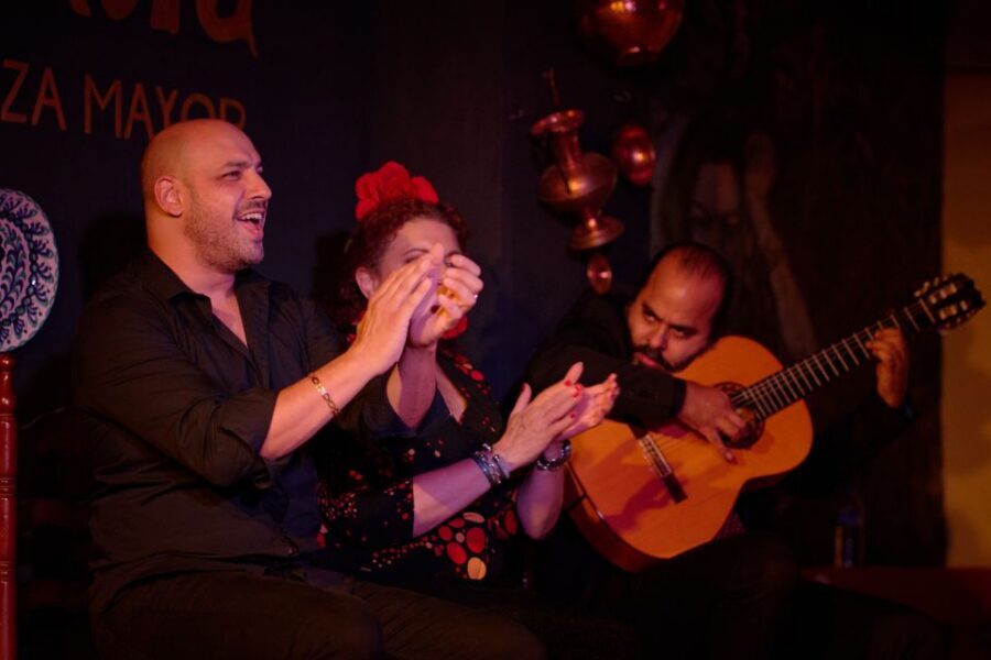 Madrid: Flamenco Show La Quimera with Drinks & Dinner Option - Check-in and show timing: get your night started smoothly