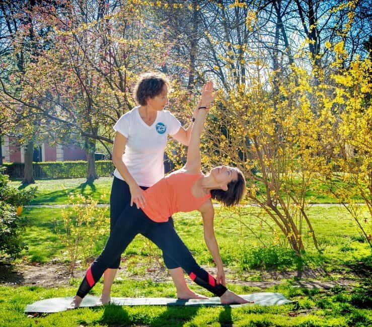 Madrid: Flow Yoga class in Retiro Park - Key highlights you’ll care about