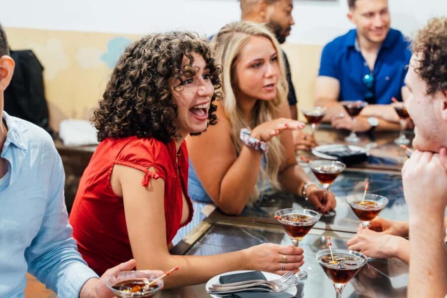 Madrid: Food Walking Tour with Drink and Local Guide - Finishing near Plaza Mayor: the walk ends in the center