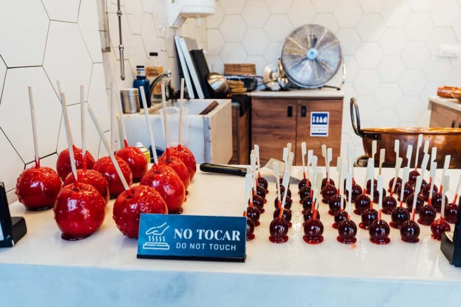 Madrid: Food Walking Tour with Drink and Local Guide - Price and value: what $73 buys you in Madrid