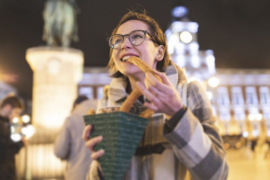 Madrid: Full-Day Private City Tour with Flamenco Show & Meal - Churros breakfast, Teatro Real, and the Palacio Real payoff